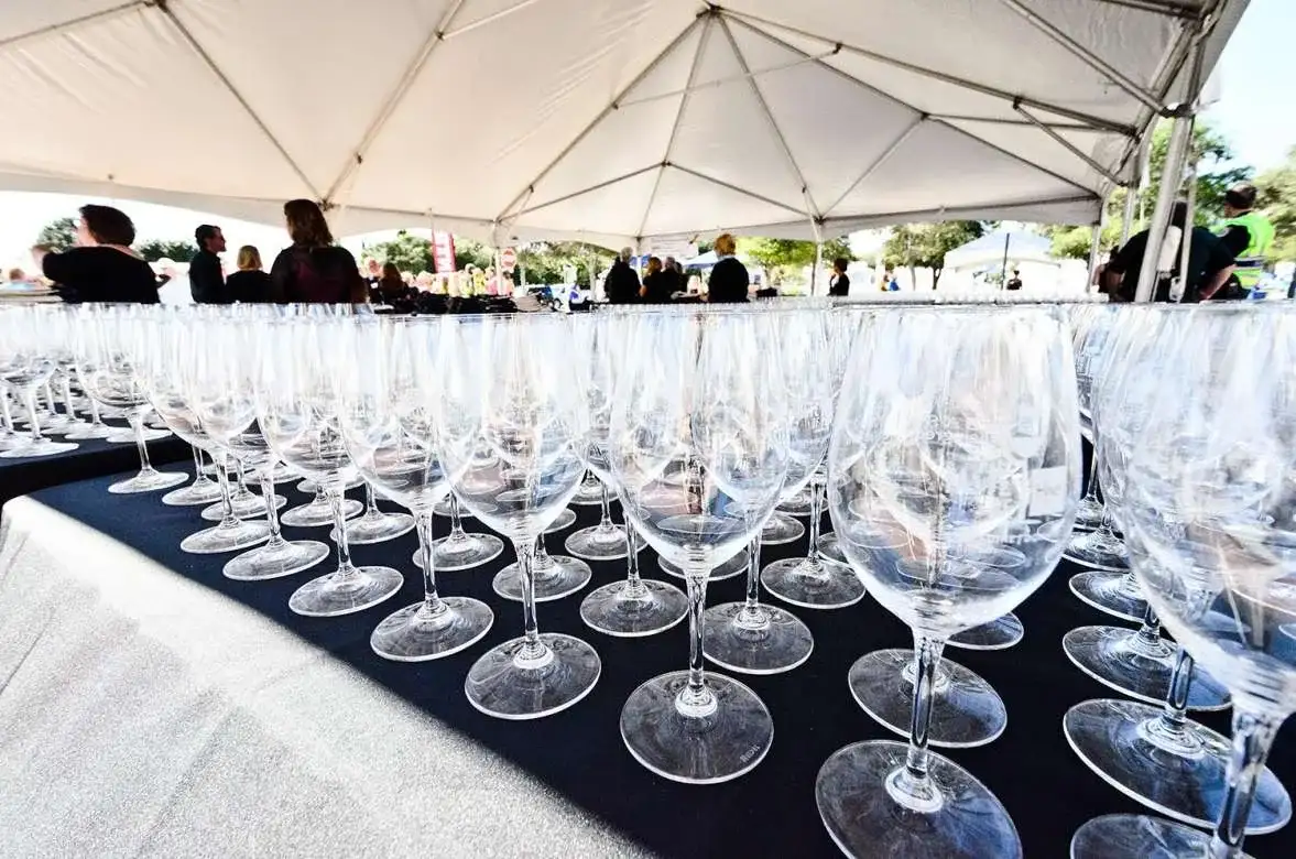 Seeing Red Wine Festival at Seaside 2013 Photos