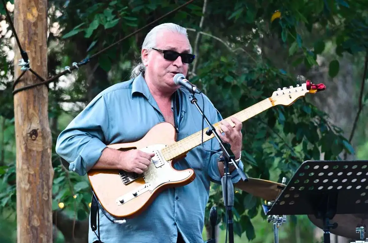 Backyard Boogie with Jimmy Ward & Joanna Cotten