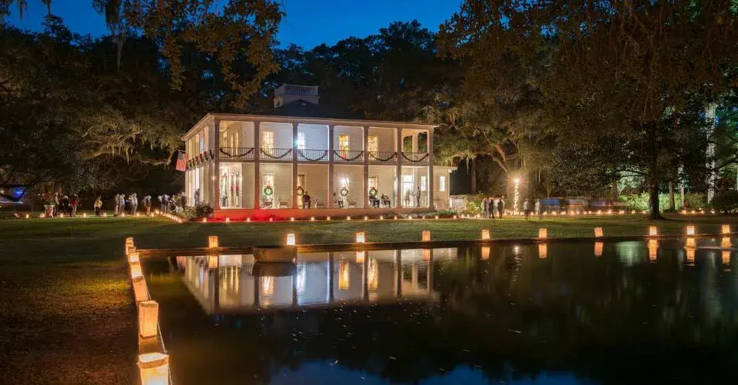 Eden Gardens Christmas Candlelight Open House & Luminaries Dec 13